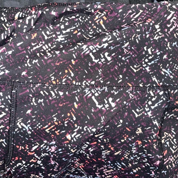 Livi athletic pant cropped Capri multicolor-size 18/20 - Picture 4 of 4